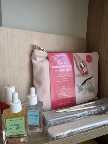 Лак для нігтів зміцнюючий, лікувальний, сироватка для кутикули, олійка для нігтів, пилочка, набір для манікюру Manucurist Active Glow Nail Polish, догляд за нігтями та кутикулою, пилка для кутикули, у кольоровий розовий манікюр, педикюр, все для манікюру photo review